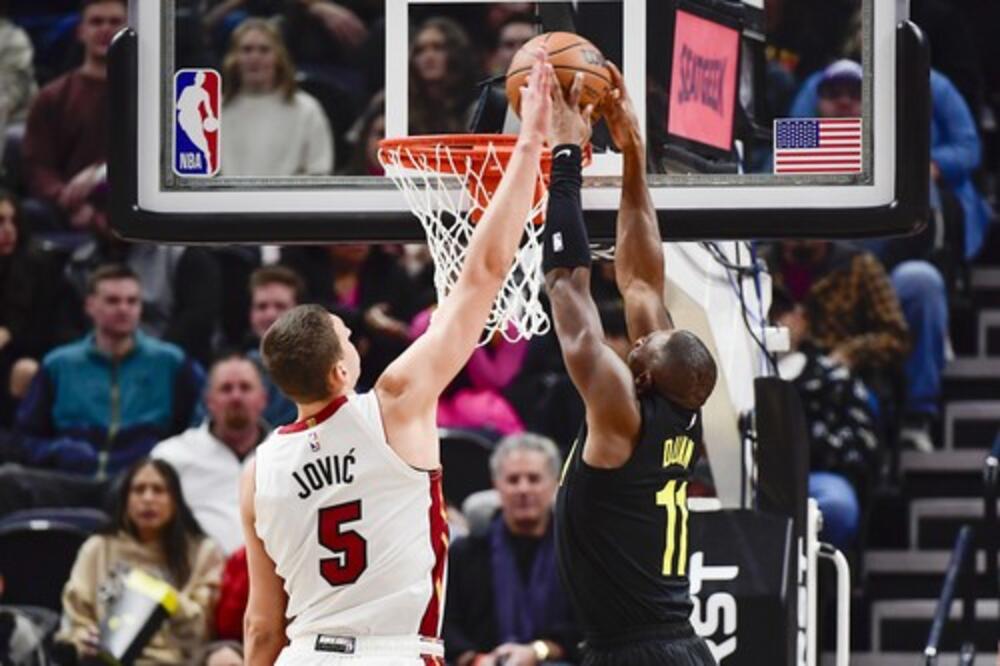 JOVIĆ UŠAO U RITAM: Nikola opet igrao za Majami i oduševio sa 2 trojke preko Markanena, ali je Hit izgubio! (VIDEO)