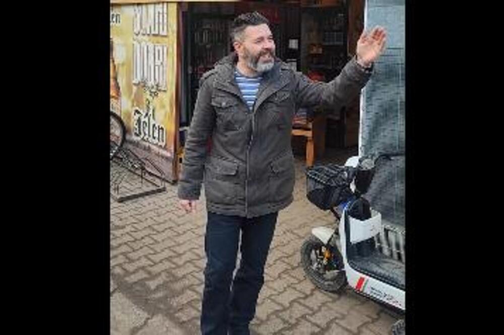 DARKO JE DEDA MRAZ VELIKOG SRCA: Za njega se čulo kada je delio lubenice trudnicama, a evo šta je SAD URADIO! VIDEO