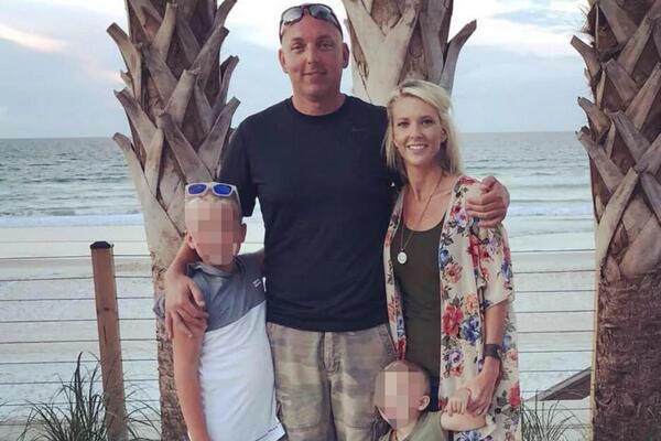 OTIŠLA NA RUTINSKI ZAHVAT PA IZ BOLNICE IZAŠLA BEZ EKSTREMITETA: Mladoj majci lekari odsekli OBE RUKE I NOGE (FOTO)