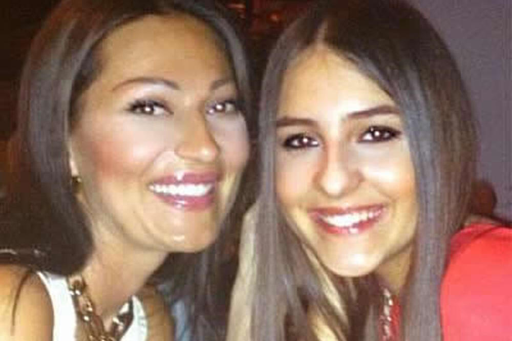 KO JE OVA DEVOJKA? IZGLED ANASTASIJE RAŽNATOVIĆ DRASTIČNO SE IZMENIO: Pogledajte kako je NEKADA izgledala