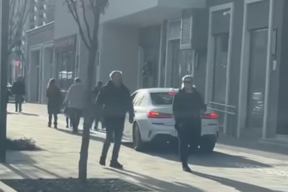 BOGATIMA SE NE GUBI VREME: Luksuznim kola BAHATO izbegao gužvu, pa izazvao GNEV kod Beograđana (VIDEO)