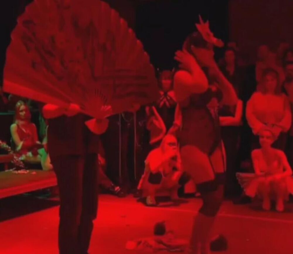 Oni su mislili da imam upalu krajnika i dali su mi antibiotike - ispričala je Niv