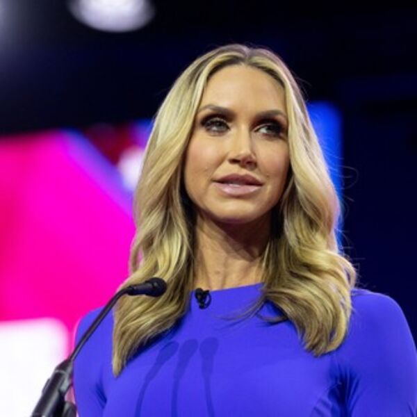 TRAMPOVA SNAHA PREDMET PODSMEHA! Pukla bruka nakon ovog snimka, NIKOME NIJE JASNO KAKO U ZEMLJU NIJE PROPALA!