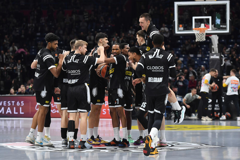 GORELI LAKTAŠI: Fenomenalan doček košarkaša Partizana, Grobari napravili EPSKU feštu! (VIDEO)