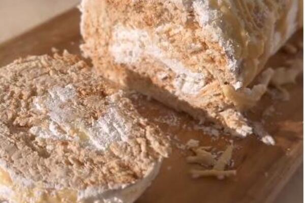 OVO JE RECEPT ZA NAJBRŽI SLATKI ROLAT KOJI SVIMA USPEVA: Gotov za manje od POLA SATA, odličan za NENAJAVLJENE GOSTE