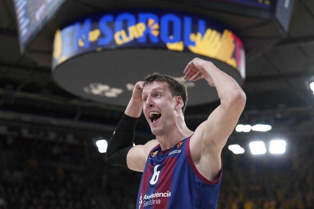 SJAJNI VESELI I BARSA BOLJI OD IVANOVIĆEVE BASKONIJE: Olimpija srušila Bajern kod kuće