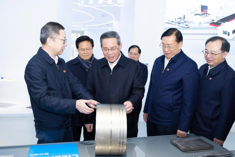 Kineski premijer poziva na obezbeđivanje dobrog početka ekonomskog delovanja u 2024.