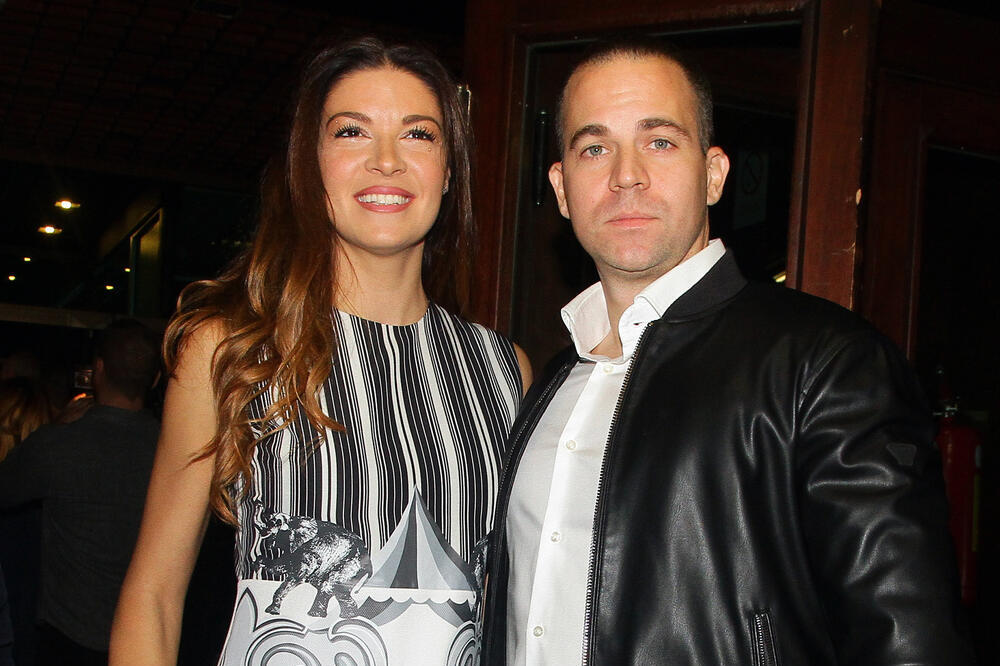 Ko je zapravo muž Sanje Kužet? Direktor je bio jako uporan, voditeljka ga je na prvu odbila, a onda...