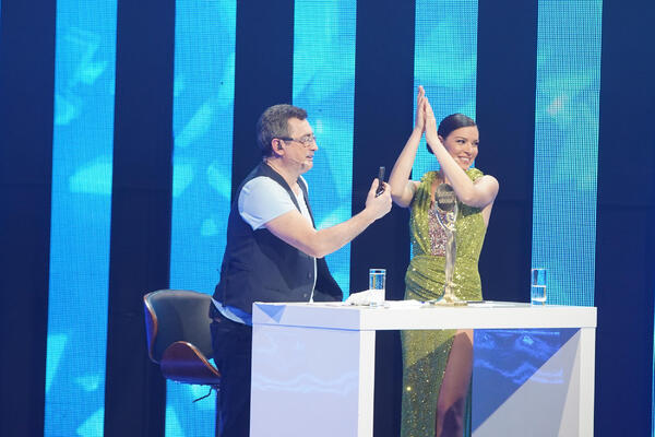 SANJA KUŽET POKAZALA KAKO PROVODI TRUDNIČKE DANE: Po prvi put je vidimo U OVOM IZDANJU