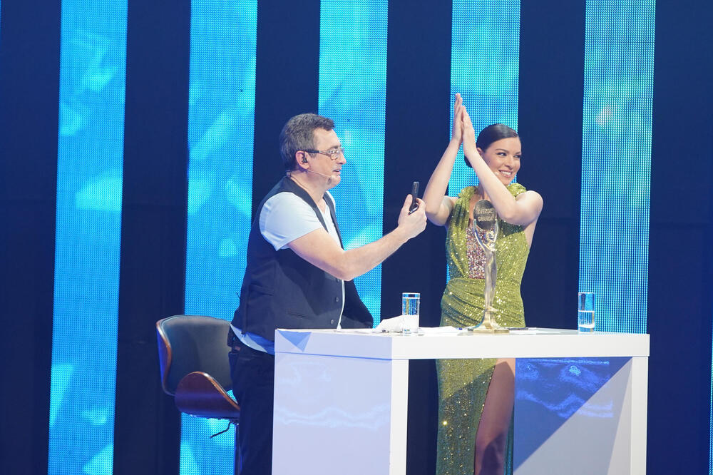 SANJA KUŽET POKAZALA KAKO PROVODI TRUDNIČKE DANE: Po prvi put je vidimo U OVOM IZDANJU