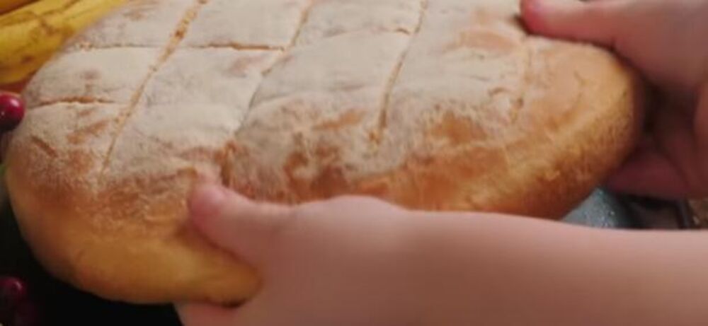 Ispečena pogača za Badnje veče