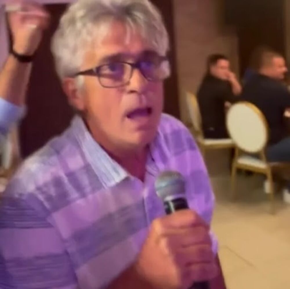 Mnogi ga nisu prepoznali zbog sede kose