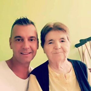 "REKAO SAM JOJ DA IDE DA KUPI PESTICID I DA POPIJEMO" Voditelj Pinka hteo da ODUZME SEBI I MAJCI ŽIVOT! Svi detalji