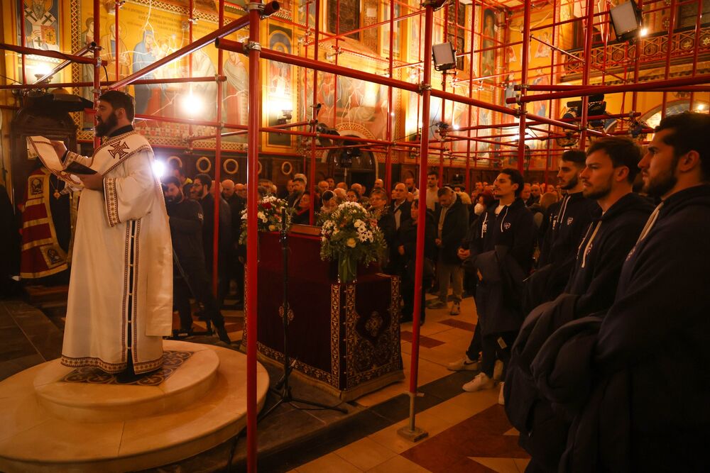 Vaterpolisti Srbije u hramu SPC u Zagrebu na Badnje veče