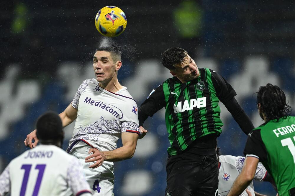 MILENKOVIĆ I FIORENTINA PORAŽENI OD SASUOLA: Monca slavila u gostima, remi Lećea i Kaljarija (VIDEO)
