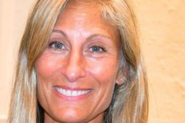 POHOTNA NASTAVNICA BILA U VEZI SA UČENIKOM, SUSPENDOVANA, PA... Jedno NIKOME NIJE JASNO, ostaćete FRAPIRANI (FOTO)