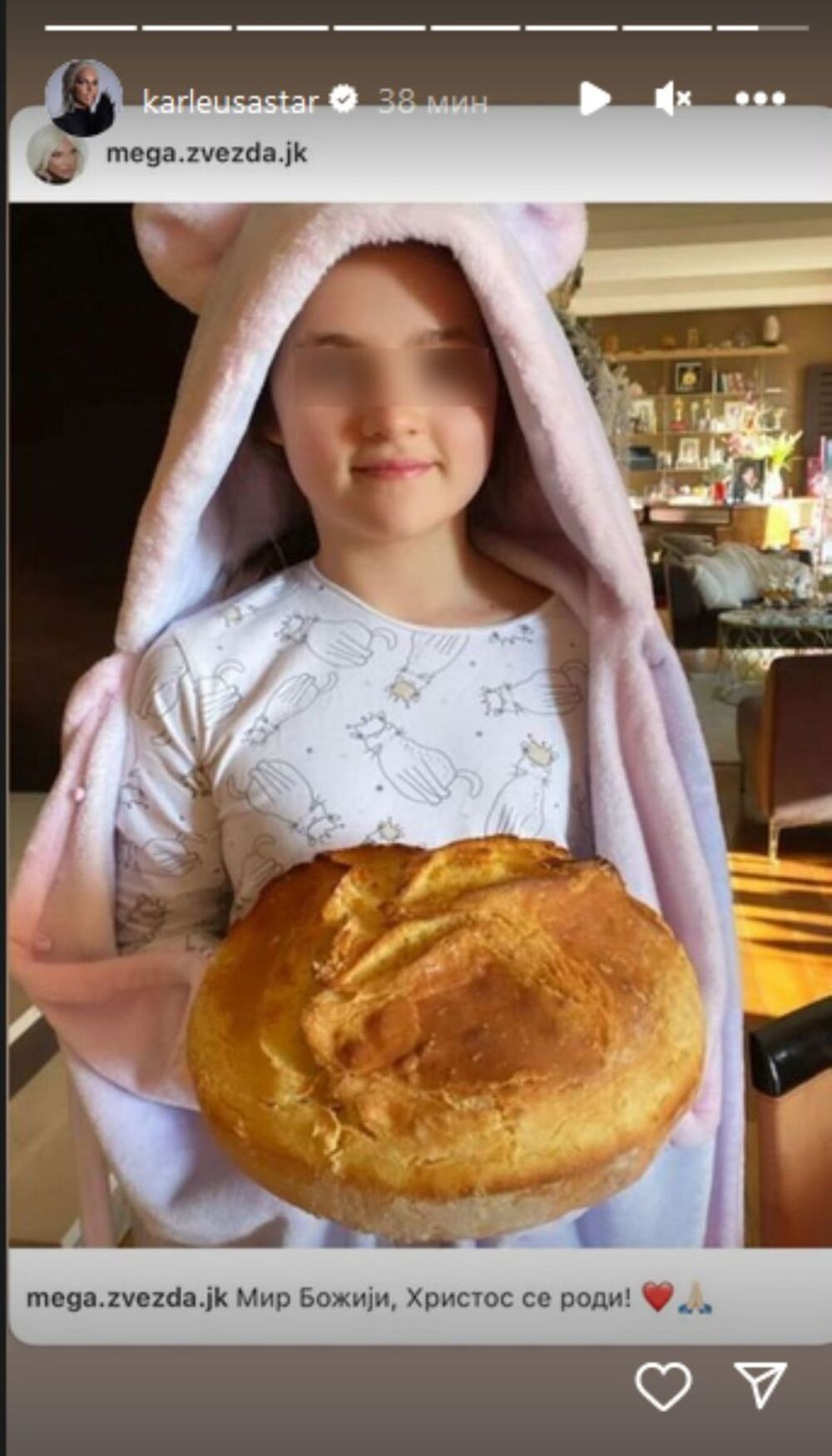 Jelena Karleuša čestitala Božić