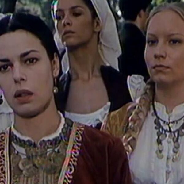 Isplivala šok istina o Zoni Zamfirovoj! Sve što ste gledali bila je laž: Ovo je svima promaklo, ona uopšte nije...