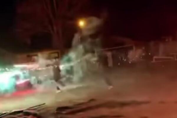 SRBI LUDACI UMALO DA NASTRADAJU DOK SU SLAVILI BOŽIĆ: Snimak izazvao GNEV, ovo nimalo nije PRIJATNO ZA GLEDATI