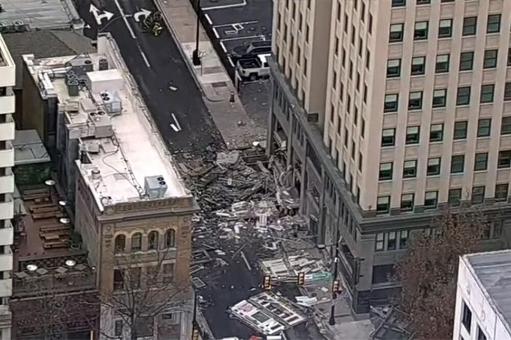 STRAVIČNI PRIZORI NAKON EKSPLOZIJE U HOTELU: Delovi fasade rasuti po ULICI, više osoba POVREĐENO (FOTO/VIDEO)