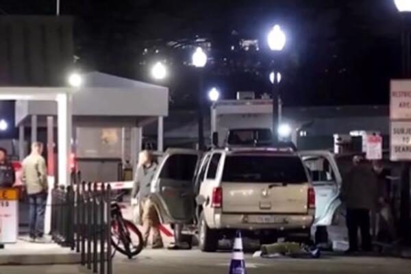 PRVI SNIMCI DRAME U VAŠINGTONU: Automobilom se zaleteo na Belu kuću (VIDEO)