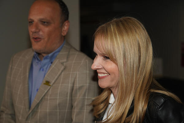 POZNATI SRPSKI PAR POSLE RAZVODA OPET ZAVRŠIO U BRAKU! Dobili dete pa se rastali, sad usledio obrt