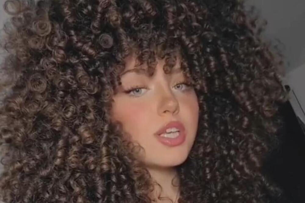 NA ULICI PITAJU DA LI MOGU DA JE PIPNU: Evo šta ih to NAJVIŠE PRIVUČE kod lepotice, opisala i NEPRIJATNO ISKUSTVO