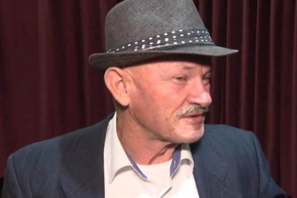 NJEGA JE I GROM BIO, A PREŽIVEO JE UDAR STRUJE I VOZA:Radovan je ZVEZDA SAJMA KNJIGA, njegova ŽIVOTNA PRIČA je ČUDO