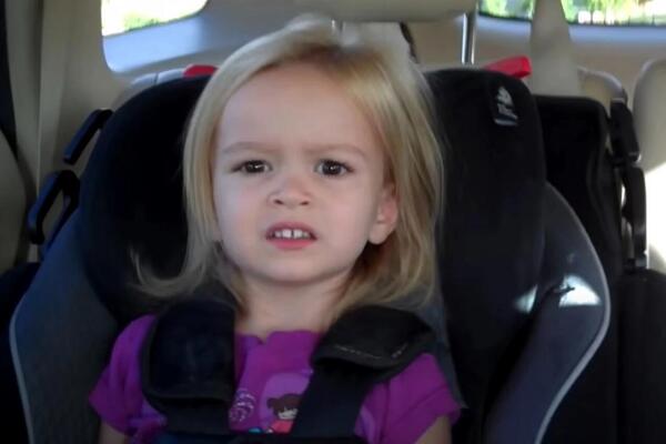 MAJKA JE SNIMILA PRE 10 GODINA KAKO PRAVI FACE, PA POSTALA INTERNET SENZACIJA: Evo kako danas izgleda OVA devojčica