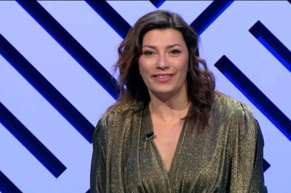 Milena Vasić objavila sliku bez trunke šminke, svi gledaju samo u 1 detalj: Ženo, da li si realna?