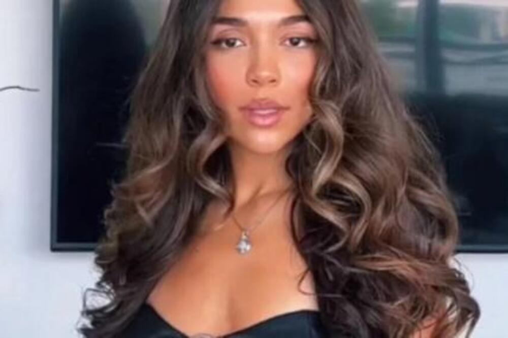 VATRENA BRINETA OBARA MUŠKARCE S NOGU, ALI KAD ČUJU KOLIKO IMA GODINA, NE BUDE IM DOBRO: Svi misle da LAŽE, ali...