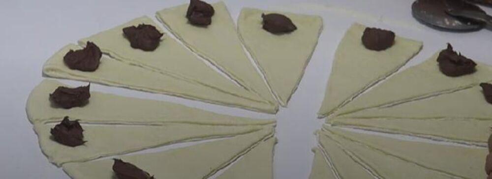 Eurokrem preko testa za kroasane