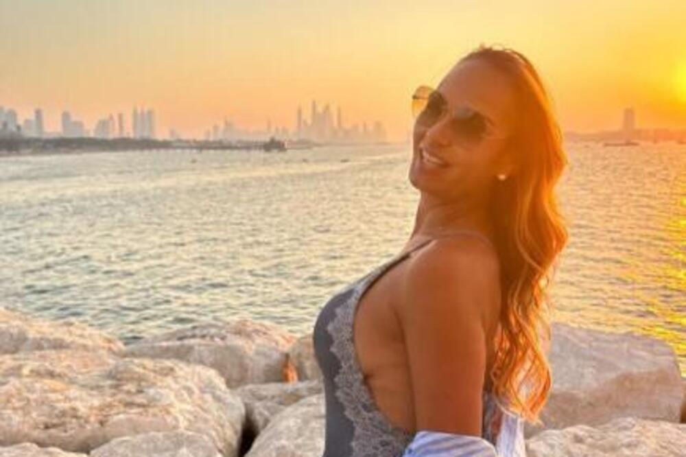 ŽENO, DA LI JE MOGUĆE DA SI OVAKO DOBRA? Marijana Mateus pokazala da izgleda ko MILION, a tek da vidite BUJNE GRUDI