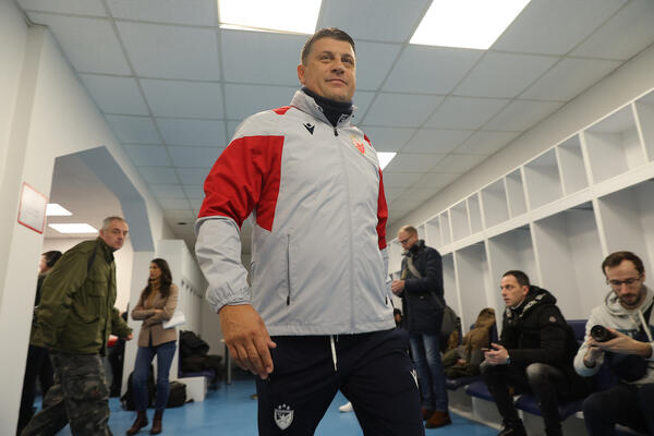 "NE PLAŠIM SE ZAOSTATKA ZA PARTIZANOM!" Milojević želi duplu krunu, otkrio i ko kuburi sa povredom (FOTO)