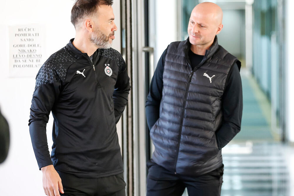 Dva LICA Igora Duljaja na klupi Partizana - zašto ćuti?