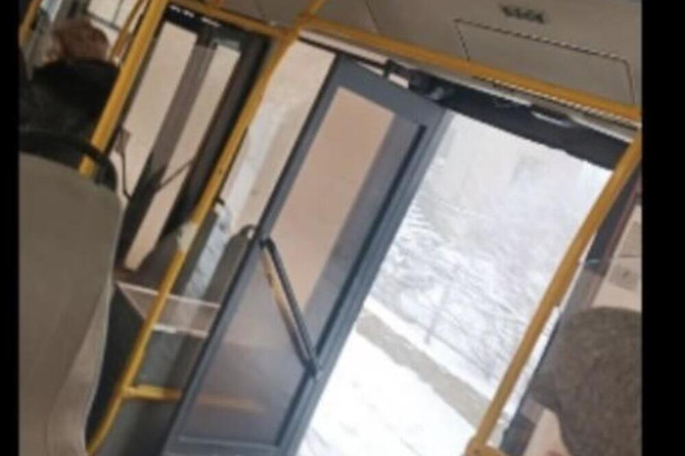 NAPOLJU MINUS 7, A VOZAČ... Oni koji su se danas vozili linijom 511 BESNI, tu su i dokazi (FOTO)