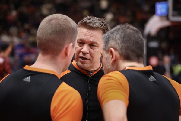 DAMIR JAVOR I PODATAK KOJI ĆE FRAPIRATI DELIJE... Nije ni čudo što navijači Zvezde ne vole Slovenca (FOTO)