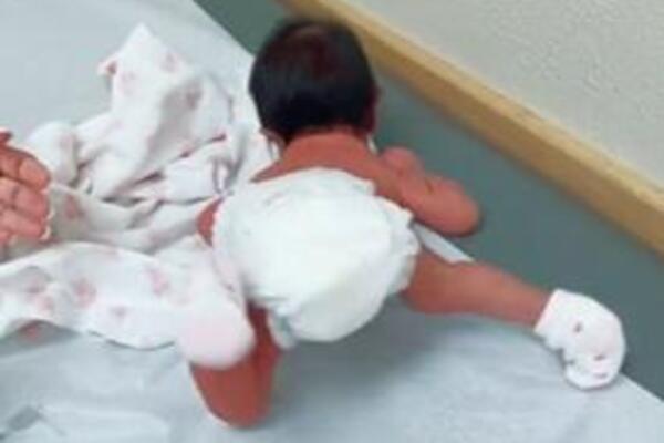 OVA TEK ROĐENA BEBA ZAPREPASTILA JE CELU PLANETU: Zbog onog što je URADILA, njena MAJKA se DRŽI ZA GLAVU (VIDEO)