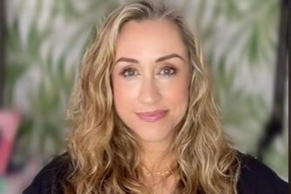 ANDREA OTKRILA DA JE MUŽ VARA SA KOMŠINICOM, PA DOHVATILA OVO U RUKE I OSVETILA MU SE: Ono što je URADILA je...