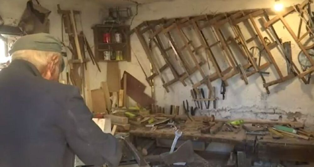 Budimir u svojoj radionici