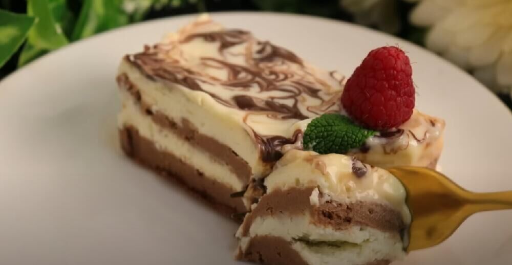 Kolače možete ukrasiti svežim malinama