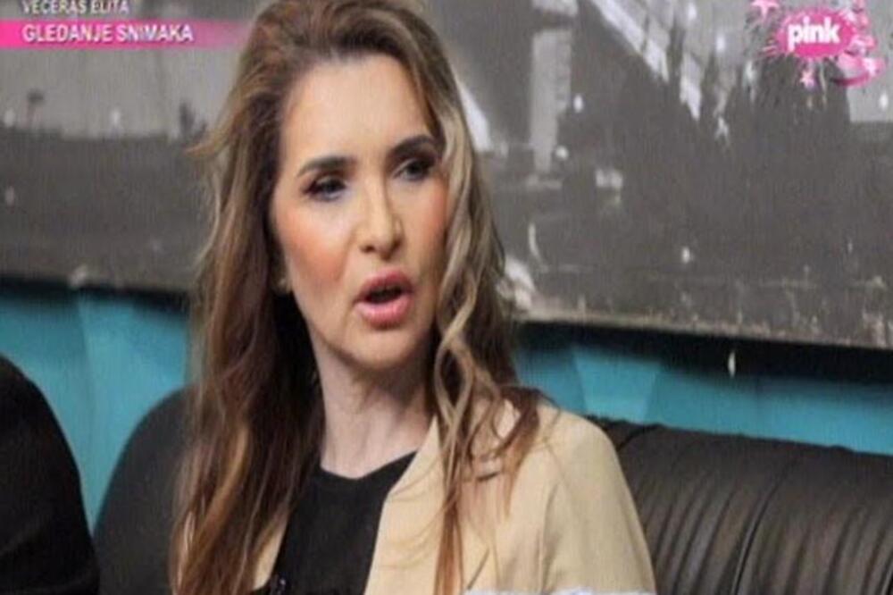 NATALIJA TRIK FX NA METI KRITIKA ZBOG PRIRODNOG IZGLEDA: Pevačica odgovorom ZAPUŠILA USTA HEJTERIMA