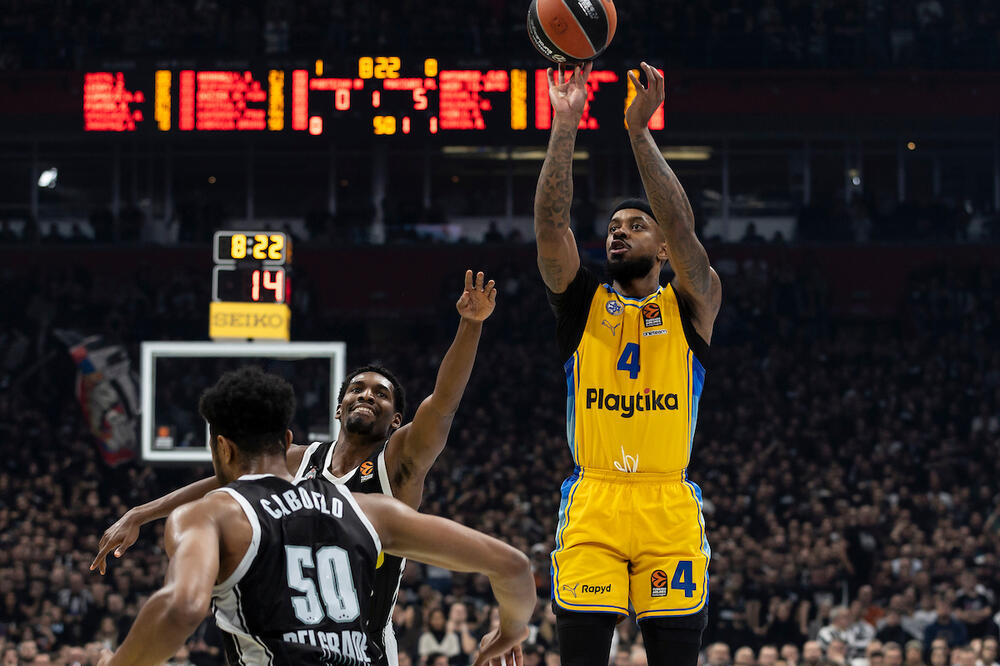 UŽASAN START PARTIZANA! Crno-beli pet minuta bez poena - Makabi uništio crno-bele (FOTO)