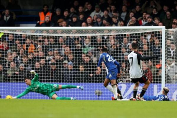 PETROVIĆ SPASAO ČELSI: "Plavci" iz penala do pobede nad Fulamom, igrao i Lukić!