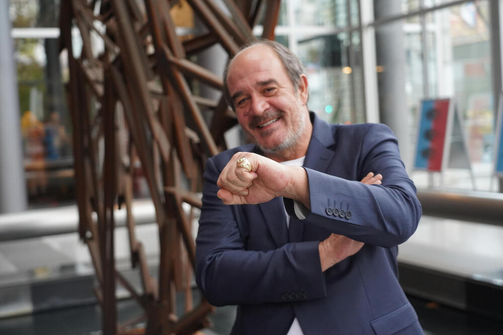 SVOJU LJUBAV NEGUJU DALEKO OD KAMERA! Žena Borisa Ivakovića se takođe BAVI GLUMOM, evo kako ona IZGLEDA, divna je