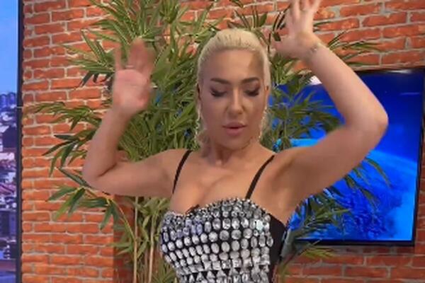 TRI BENSEDINA JE NE BI SMIRILA! JOVANA JEREMIĆ ZANJIHALA KUKOVIMA U CIK ZORE: Voditeljka ne može da se OBUZDA