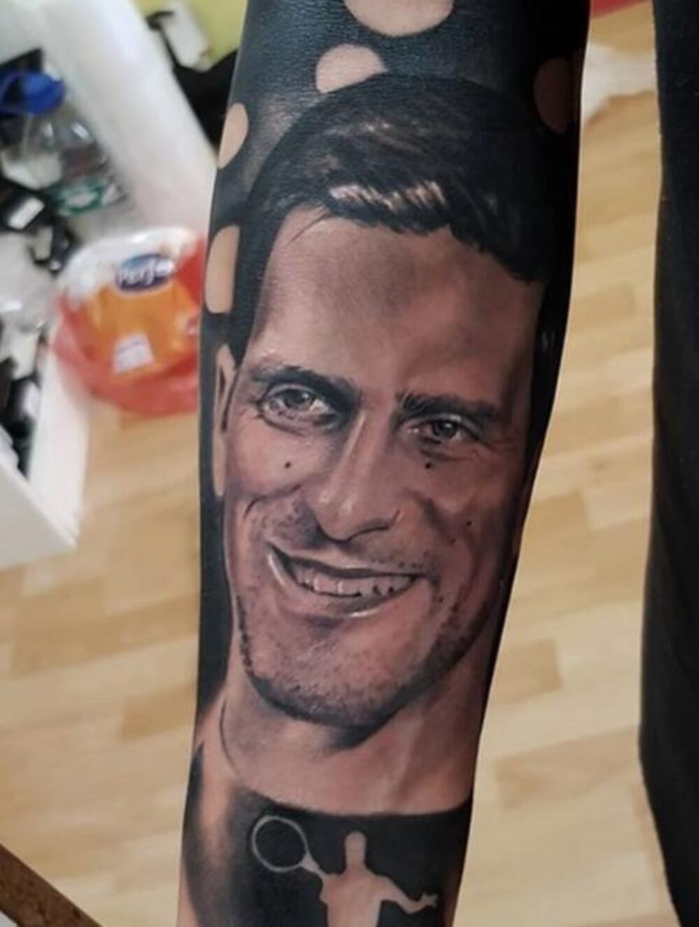 Ponosno pokazala svima svoju tetovažu