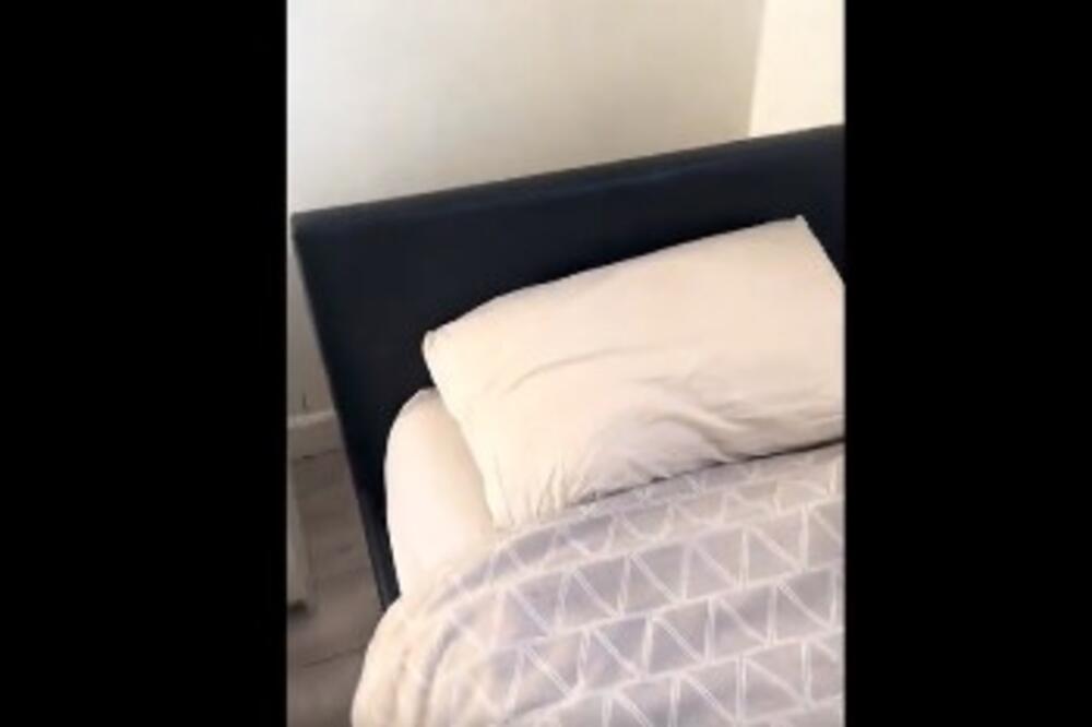 MAJKA JE UŠLA U SINOVLJEVU SOBU I POMERILA KREVET: Zamalo se nije ONESVESTILA kada je videla ŠTA je iza, OPASNO je!
