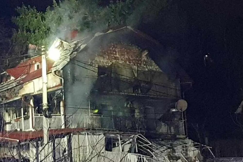 POZNATO STANJE POVREĐENIH U STRAVIČNOM POŽARU U KOM JE STRADAO MLADIĆ: Doktor o užasu u sarajevskom naselju (FOTO)