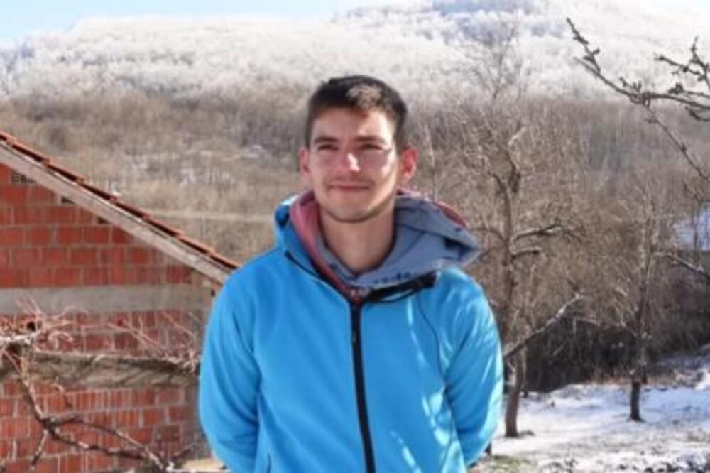 "NA KUĆI SAM SVE SAM RADIO": Nikola (25) napustio Beograd i započeo ŽIVOT na SELU, otkrio šta mu NAJVIŠE NEDOSTAJE!